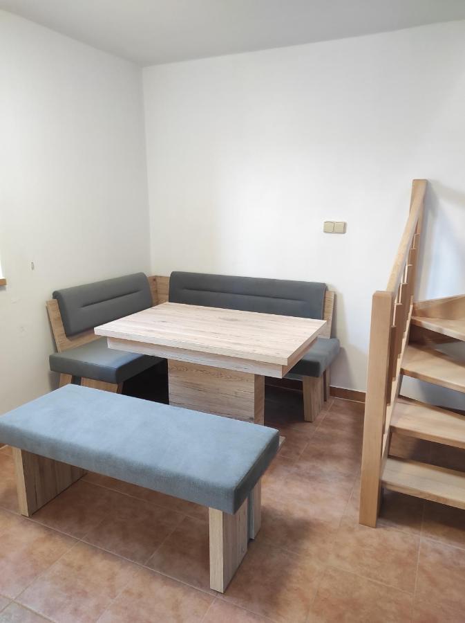 Domecek U Lesa Villa Humpolec Buitenkant foto